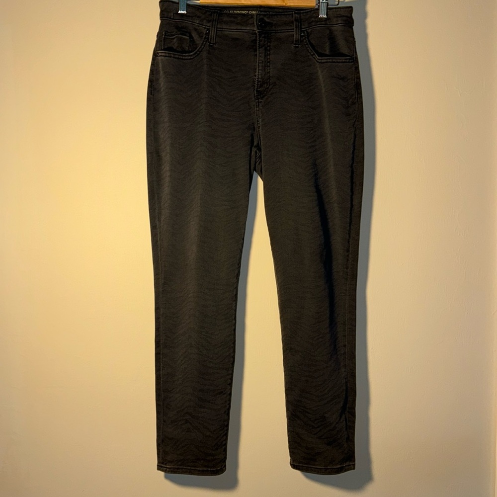 Chico’s So Slimming Girlfriend Slim Leg Ankle Size 10 R Chicos 1.5R Black